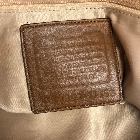 Coach Bag 11889 - Picture 11 of 16